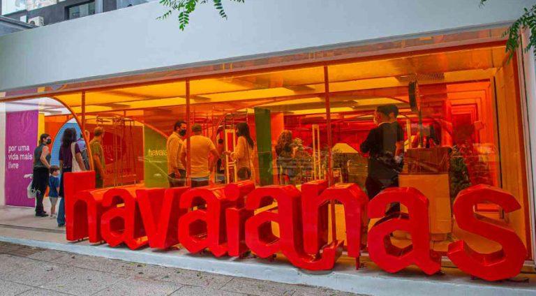 Loja Havaianas Concept Oscar Freire – Sustentabilidade com Acrílico